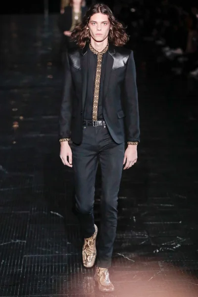Look 1